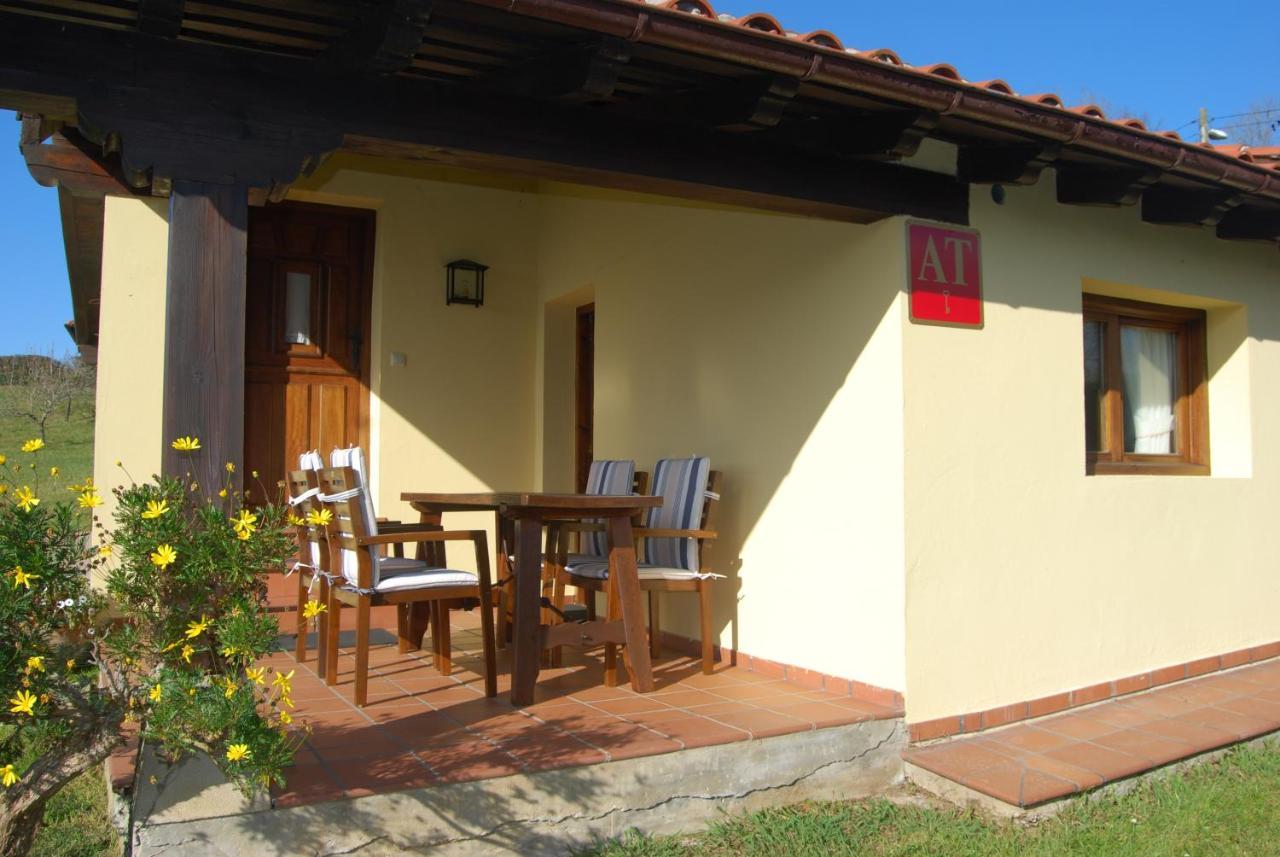 Apartamentos El Perujo Comillas Luaran gambar